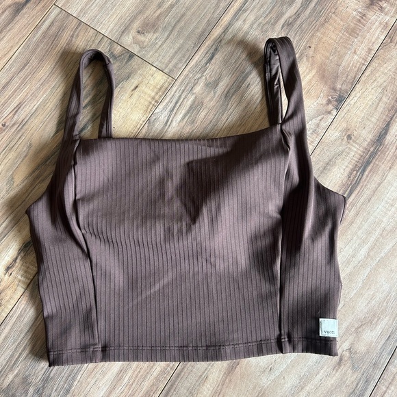 Vuori Inversion Ribbed Support Tank Java LIKE NEW - Picture 4 of 4